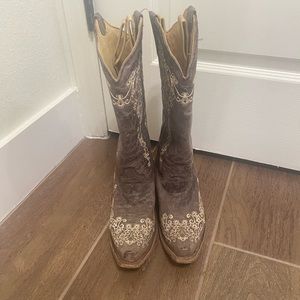 Corral Vintage Boots Tan with Ivory Floral Embroidery